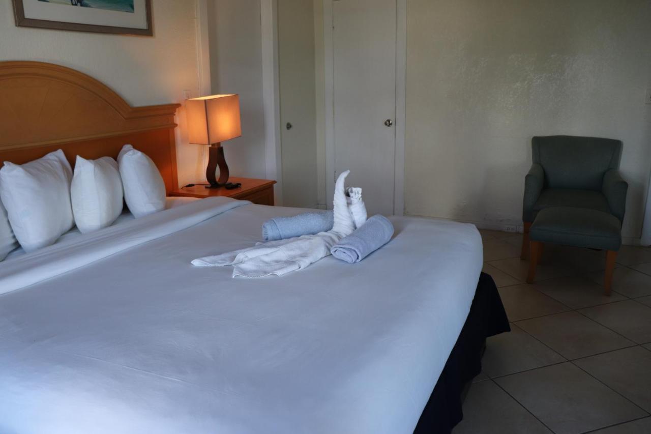 On Hollywood Beach - Affordable Two Bedrooms Sleeps 6 With Two Bathrooms Dania Beach Exterior photo